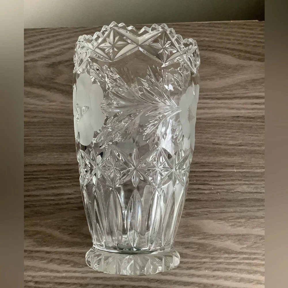 VINTAGE IMPERLUX GERMAN LEAD CUT VASE WITH ETCHED ROSES